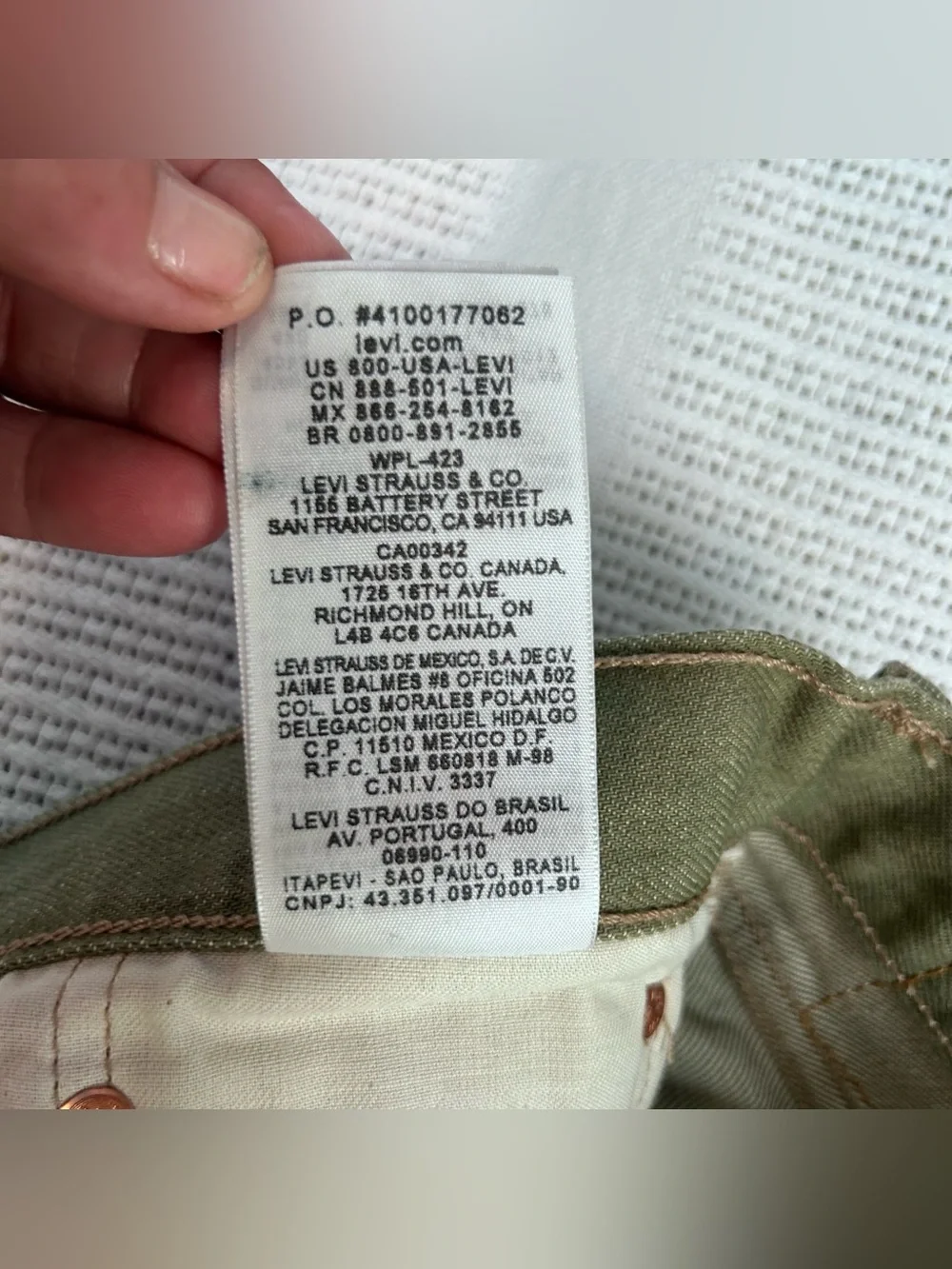 Levis measurements photos